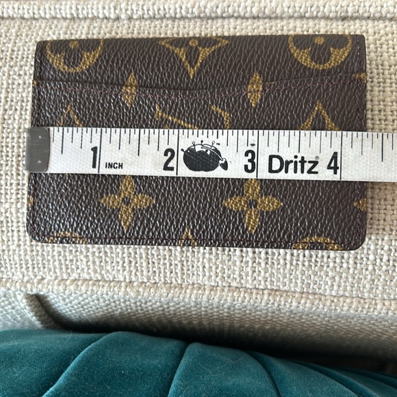 Louis Vuitton Monogram Card Holder - Picture 5 of 8